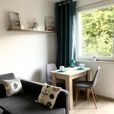 Sea Breeze Studio Apartament *